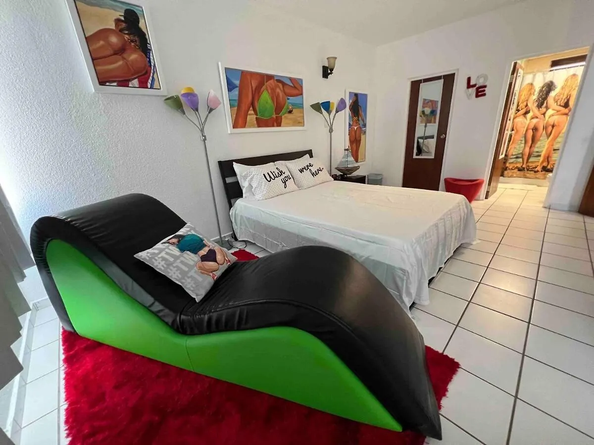 Condado Beachfront Tantra Apartment San Juan